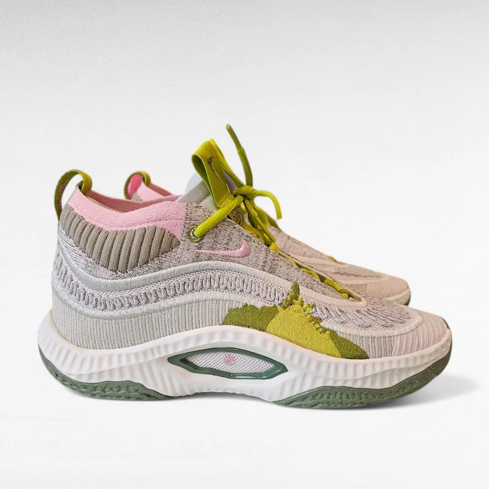 Nike cosmic unity